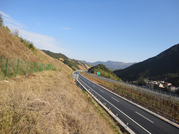 江西贛定高速公路