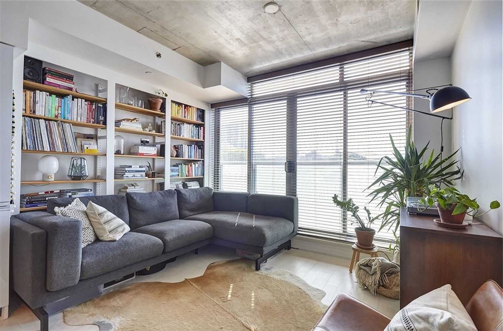 惠州市雅居樂白鷺湖一期現代簡約風格三居室裝修案例