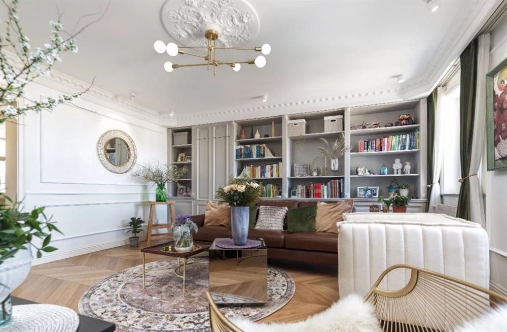 江門市方直瓏湖灣歐式風格三居室裝修案例