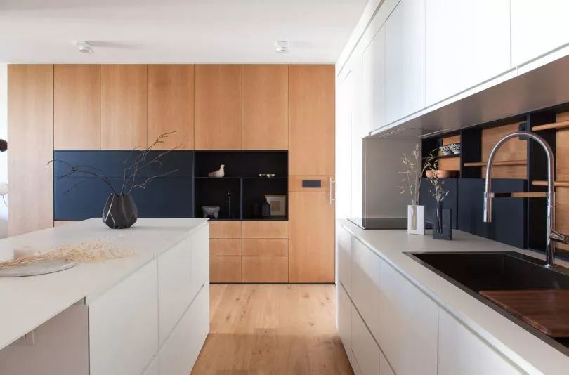 昭通市幼兒園家屬區(qū)歐式風(fēng)格三居室裝修案例