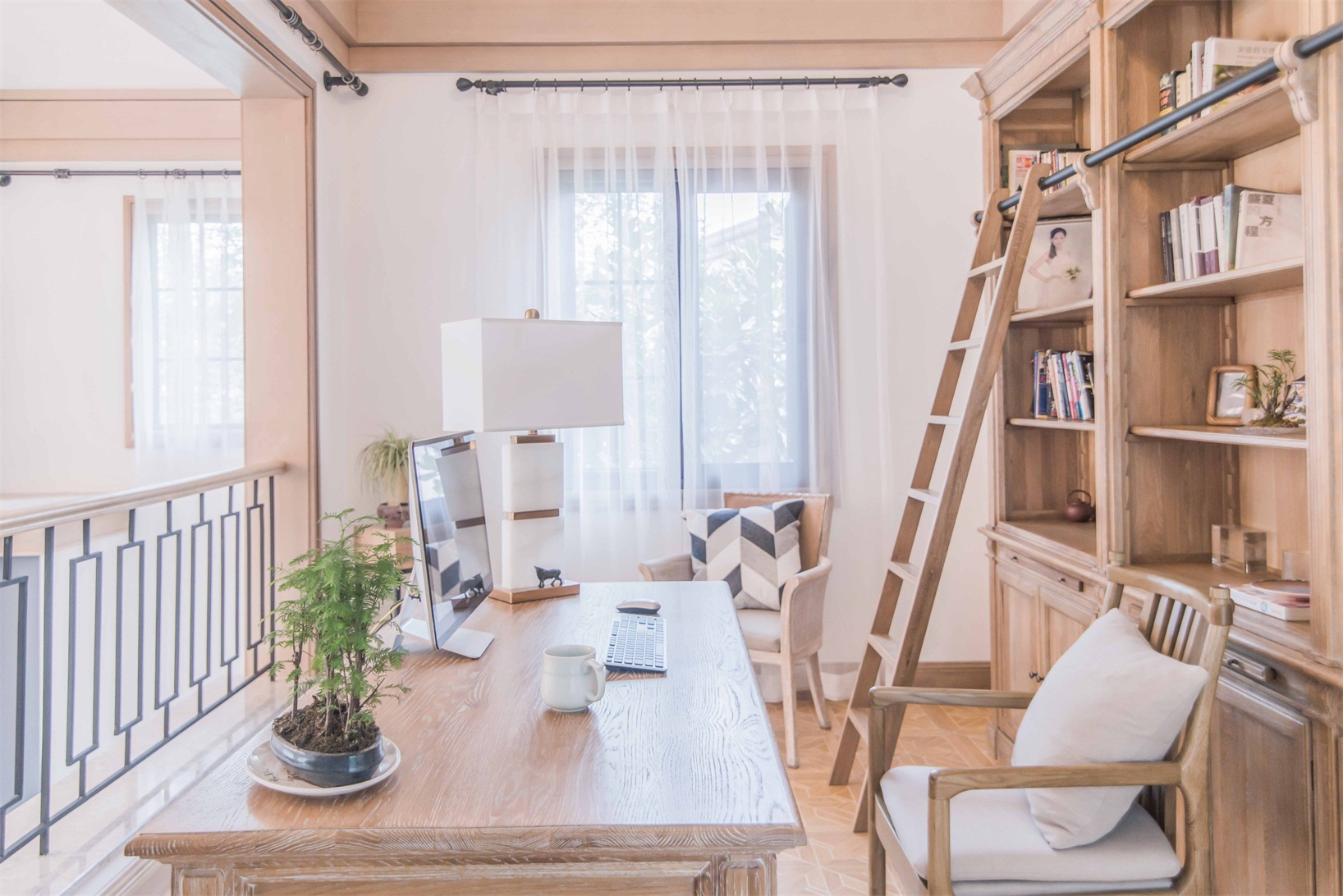 北歐現代風格室內設計家裝案例-工作區(qū)