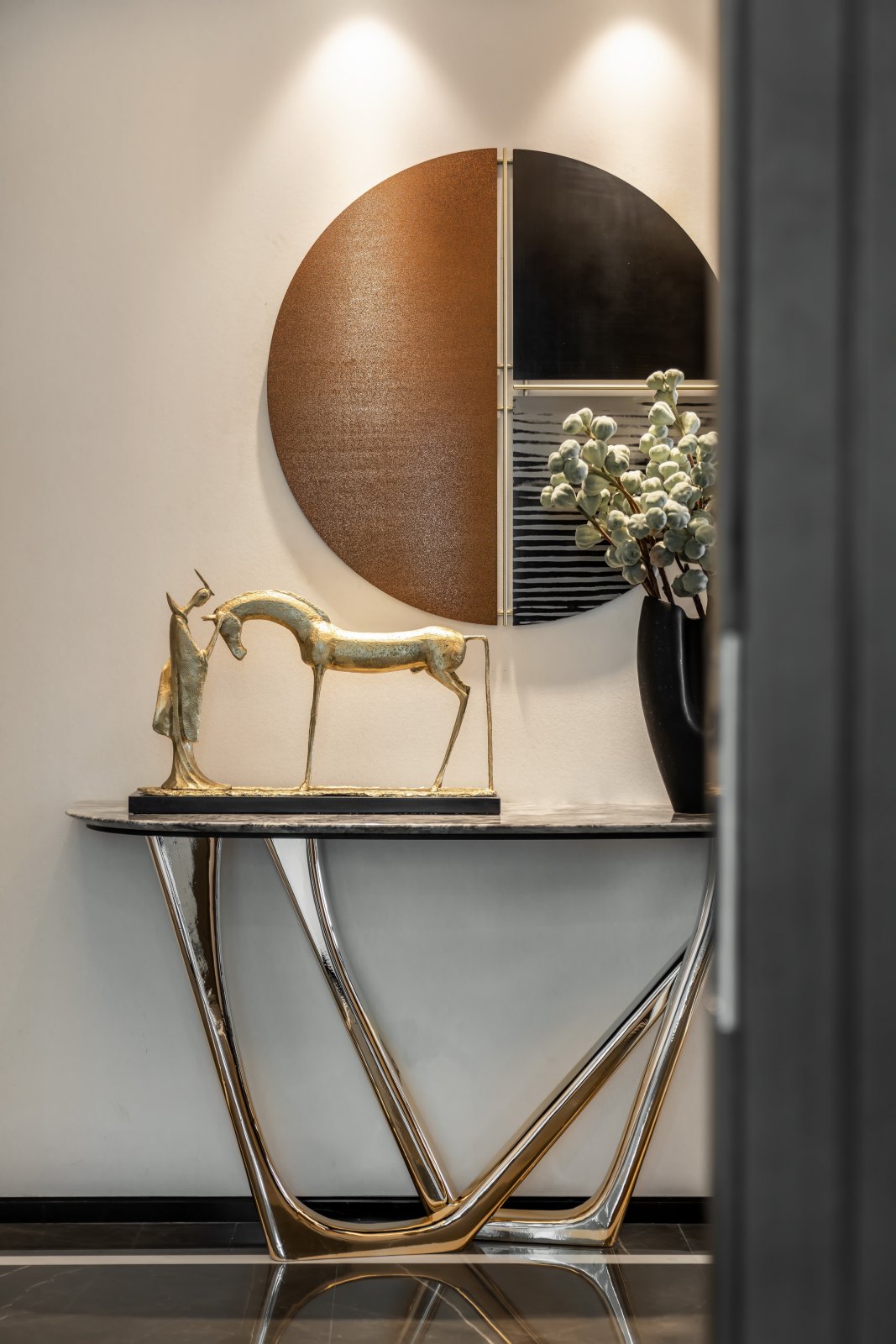 輕奢風格室內(nèi)設計家裝案例-玄關(guān)