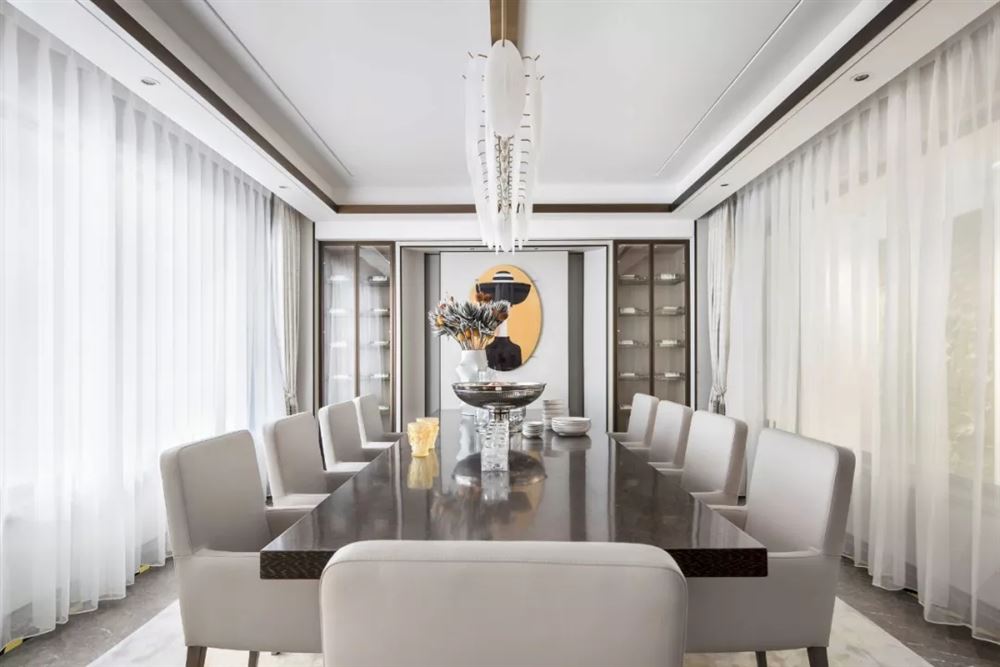 佛山市建投綠地璀璨天城輕奢風(fēng)格別墅裝修案例