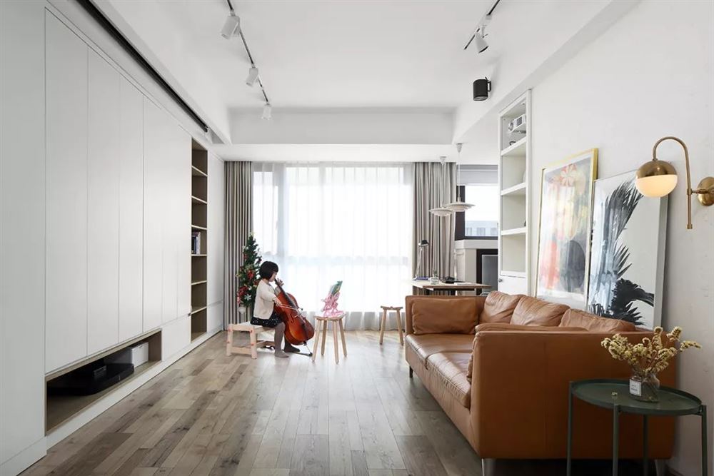 廣州市福今路小區(qū)北歐風格三居室裝修案例