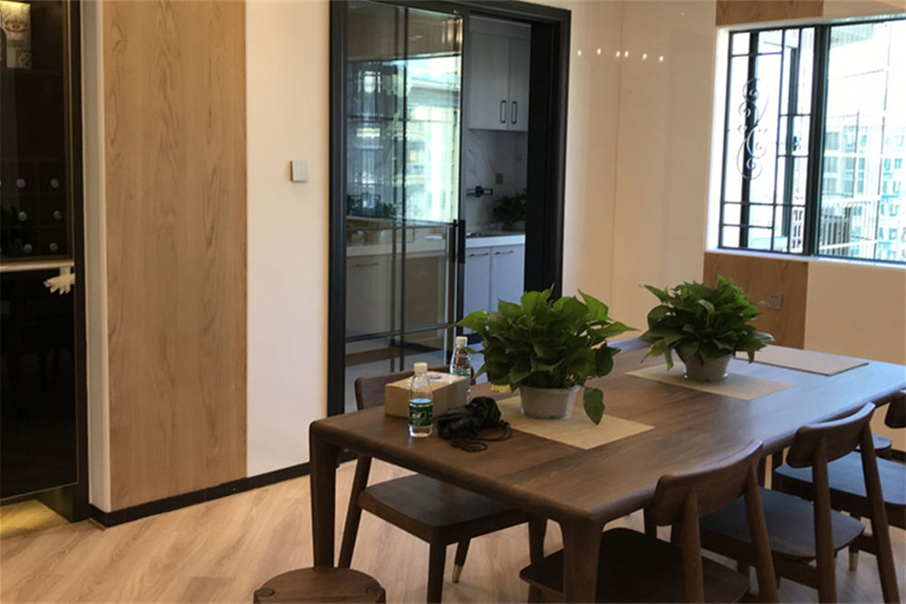 云浮市安民樓輕奢風格三居室裝修案例