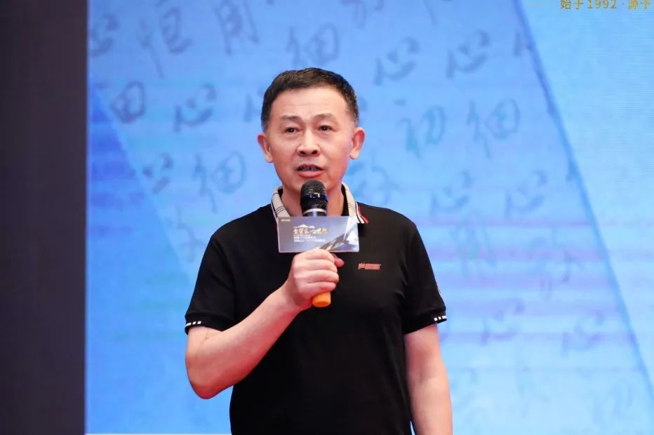 會議5 1587813bf6832ed75bf4fb3be8103613.jpg